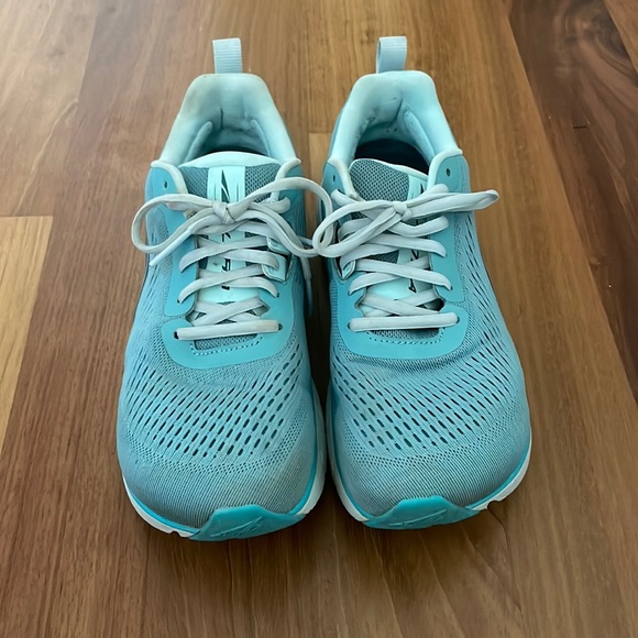 Altra Shoes - Altra Provision 5 Womans Size 8.5